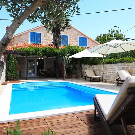 Villa Antisin *