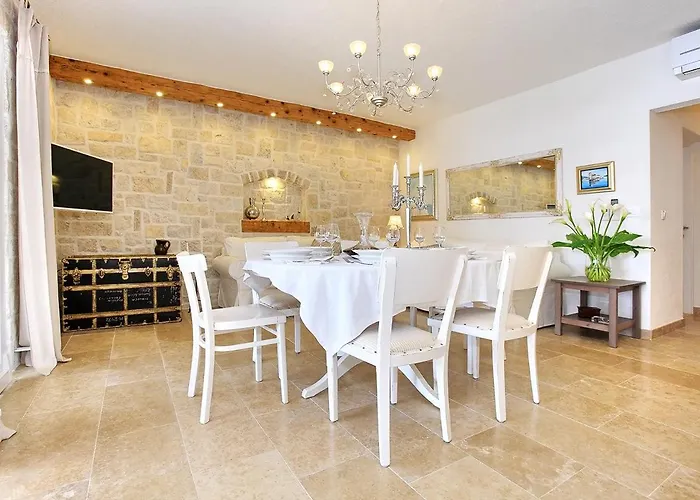 Antisin Вилла *